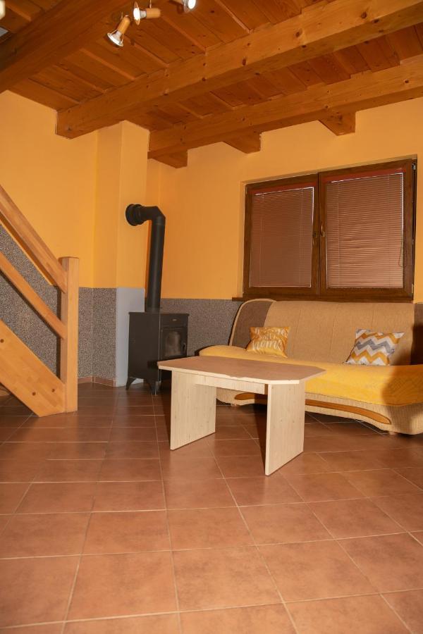 Apartmany Alma Vyhne Exterior photo